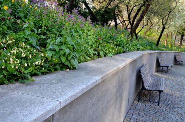 Concrete Retaining Wall Service in Schaumburg