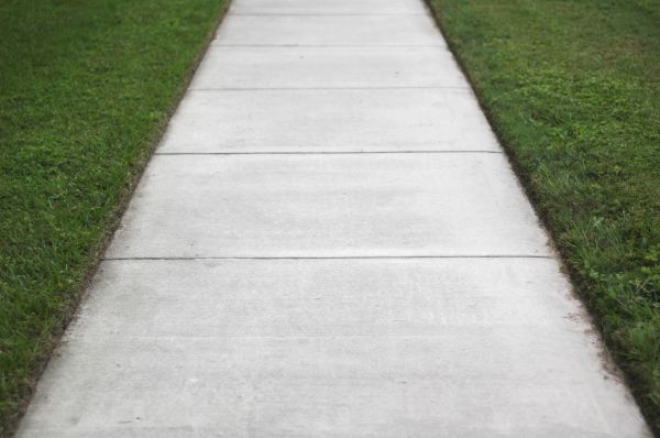 Cost of Concrete Walkway Replacement in Schaumburg