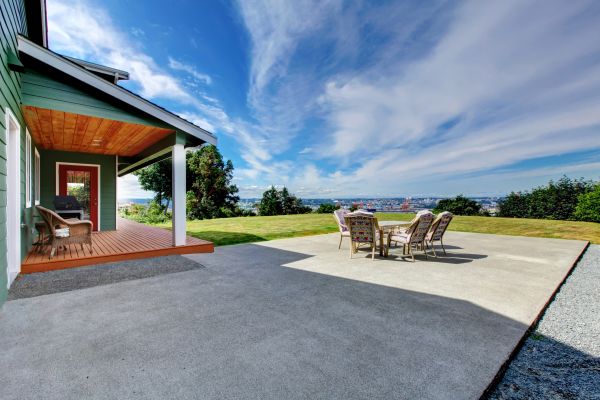 Backyard Concrete Paving in Schaumburg