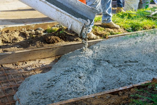 Cost of Driveway Concrete Pouring in Schaumburg
