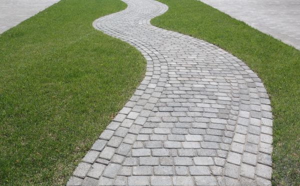 Yard Walkway Construction in Schaumburg